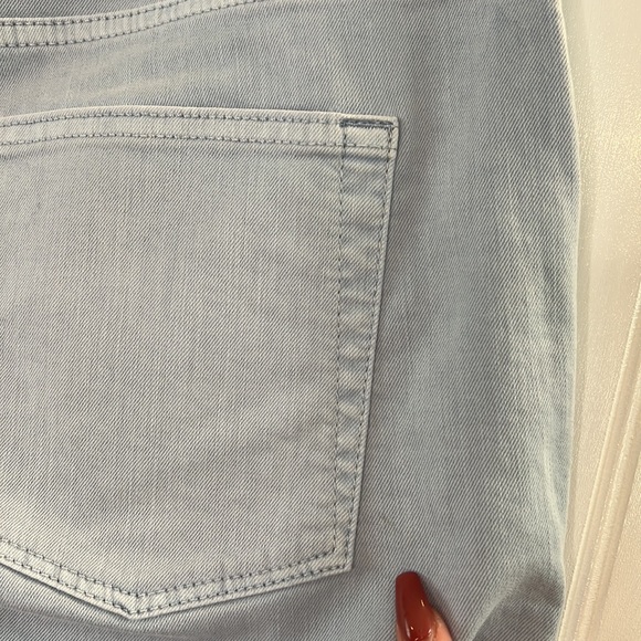 LOFT Skinny Crop with Frayed Hem Light Wash 8 / 29 - Picture 8 of 15